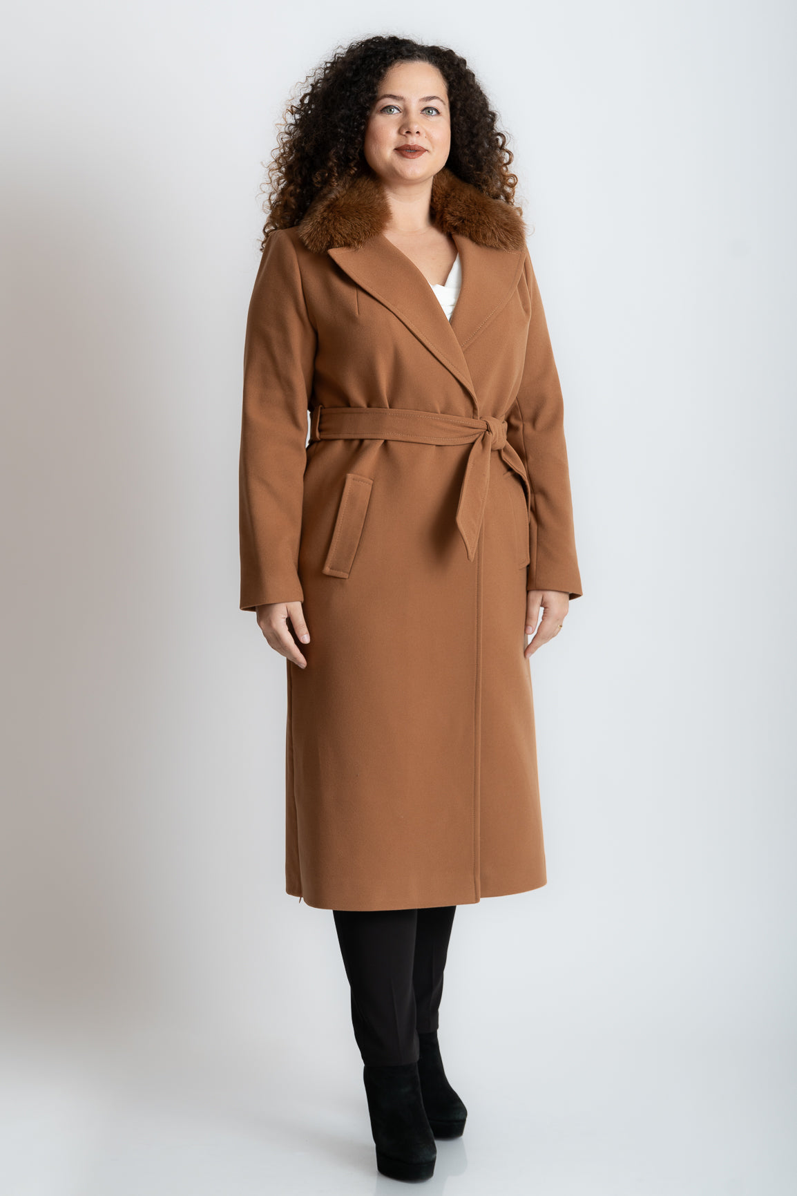 Palton camel cu blana