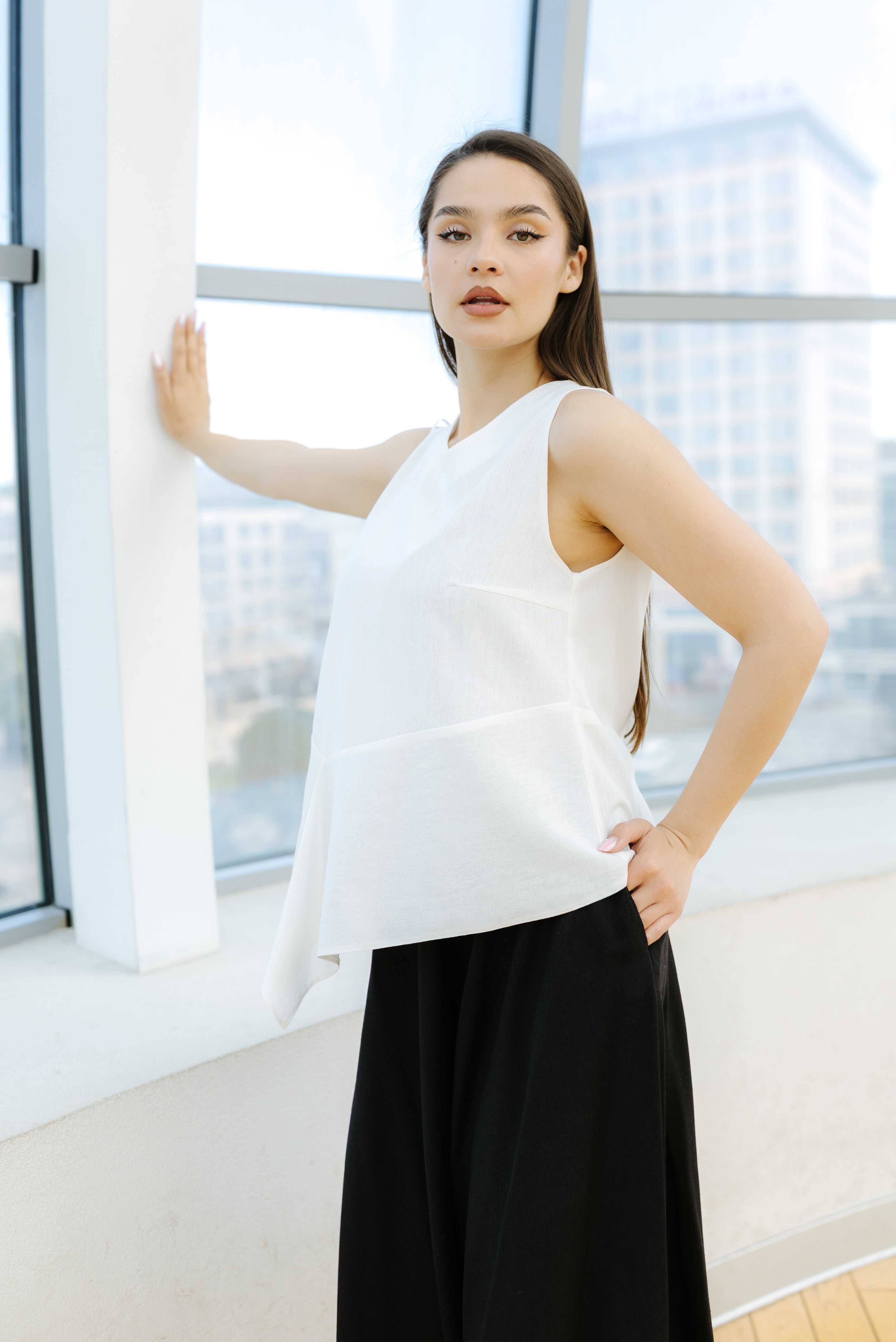 Fusta midi din in, neagra