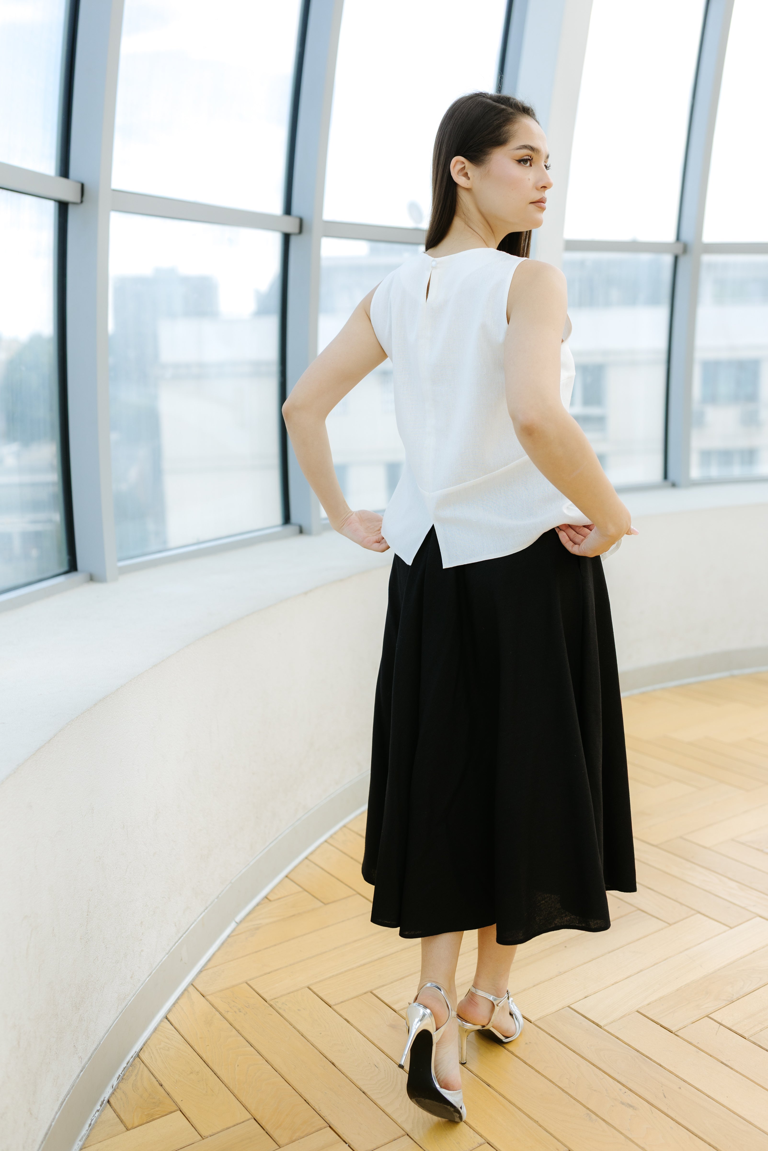 Fusta midi din in, neagra