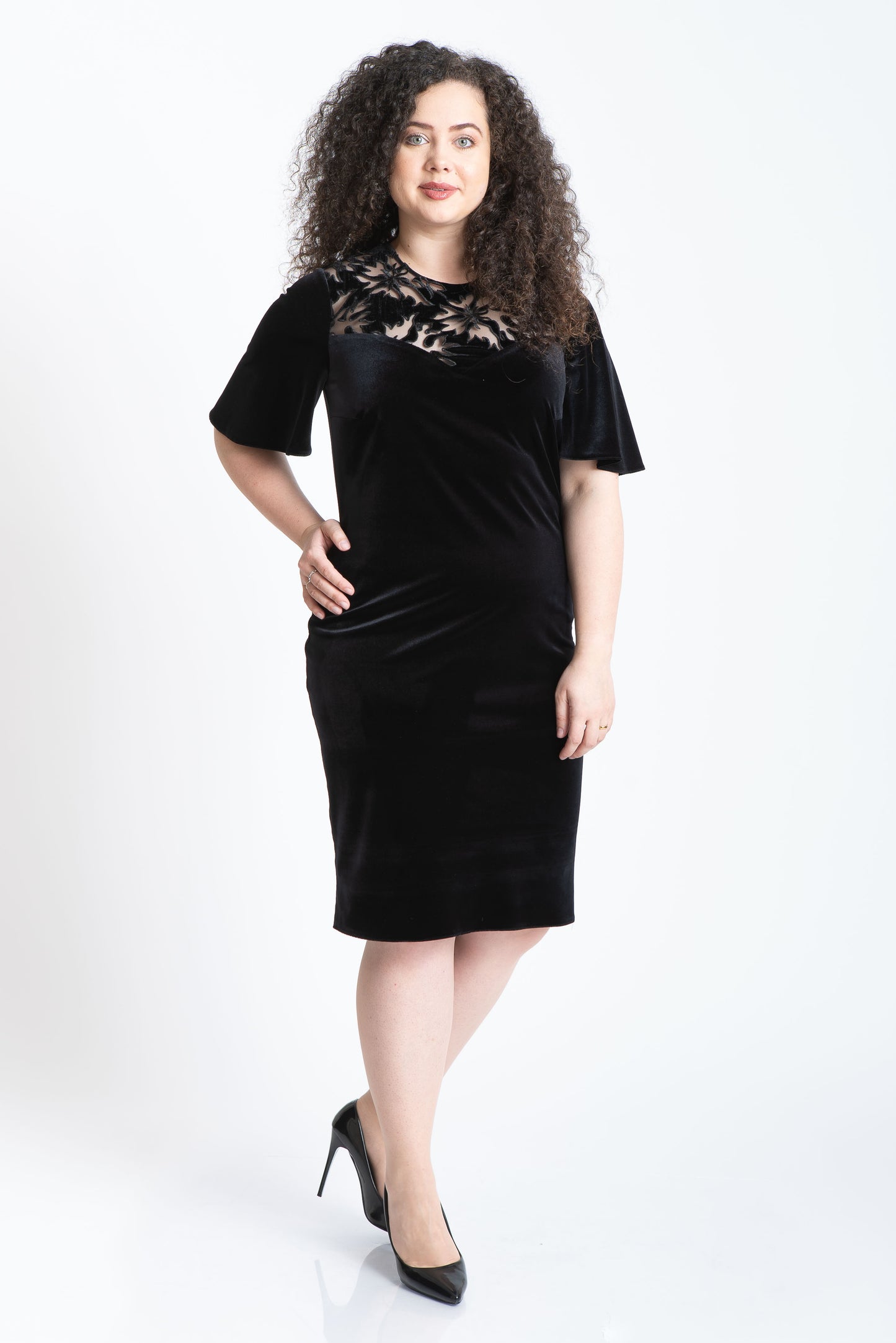 Rochie din catifea cu dantela, neagra