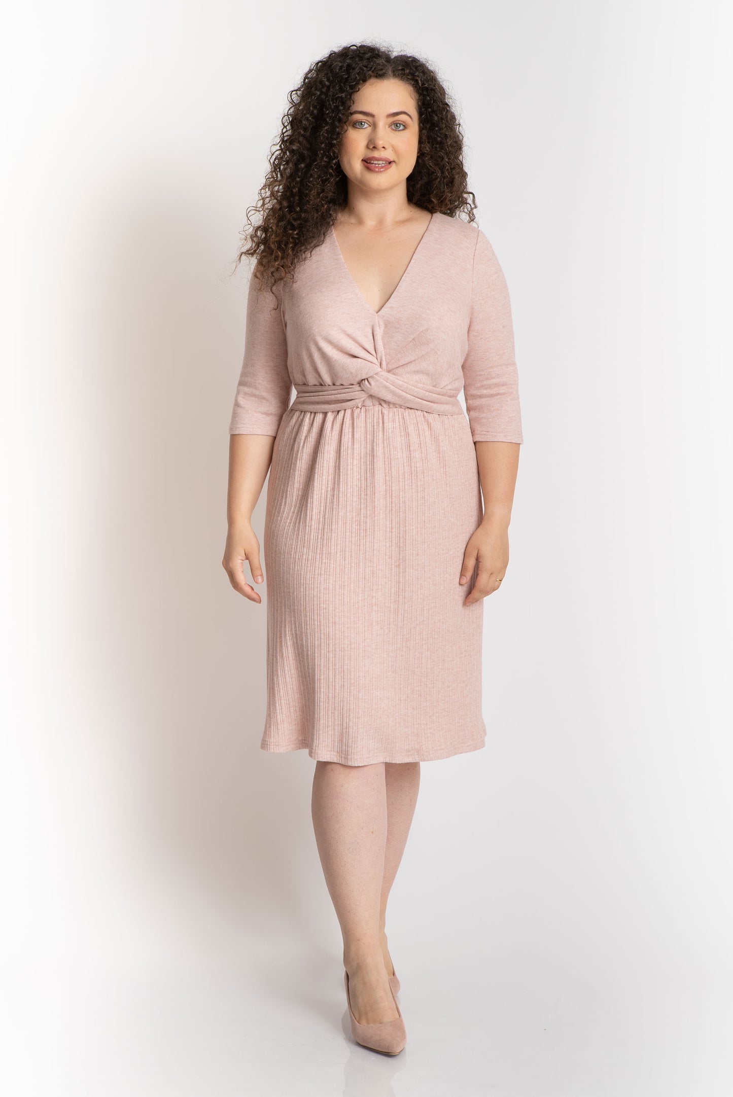 Rochie frumoasa foc roz