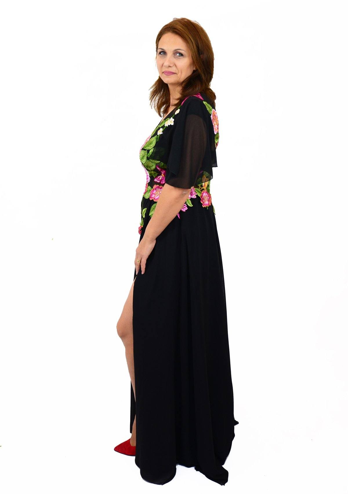 Rochie cusuta manual, neagra Rochie R80142