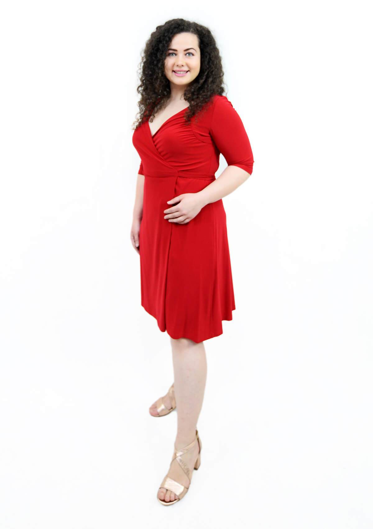 Rochie fronsata, rosie