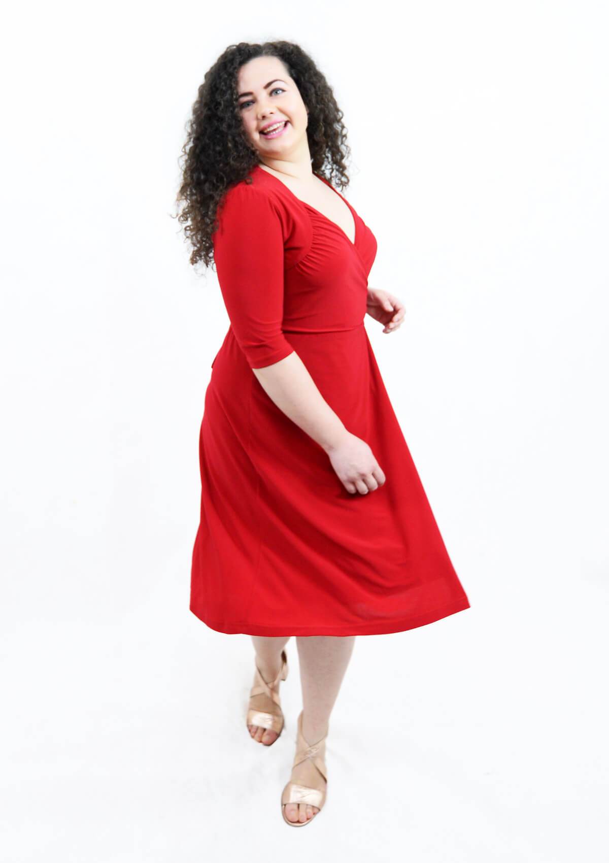 Rochie fronsata, rosie