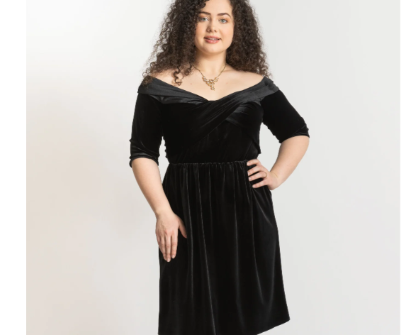rochie cu umeri goi neagra