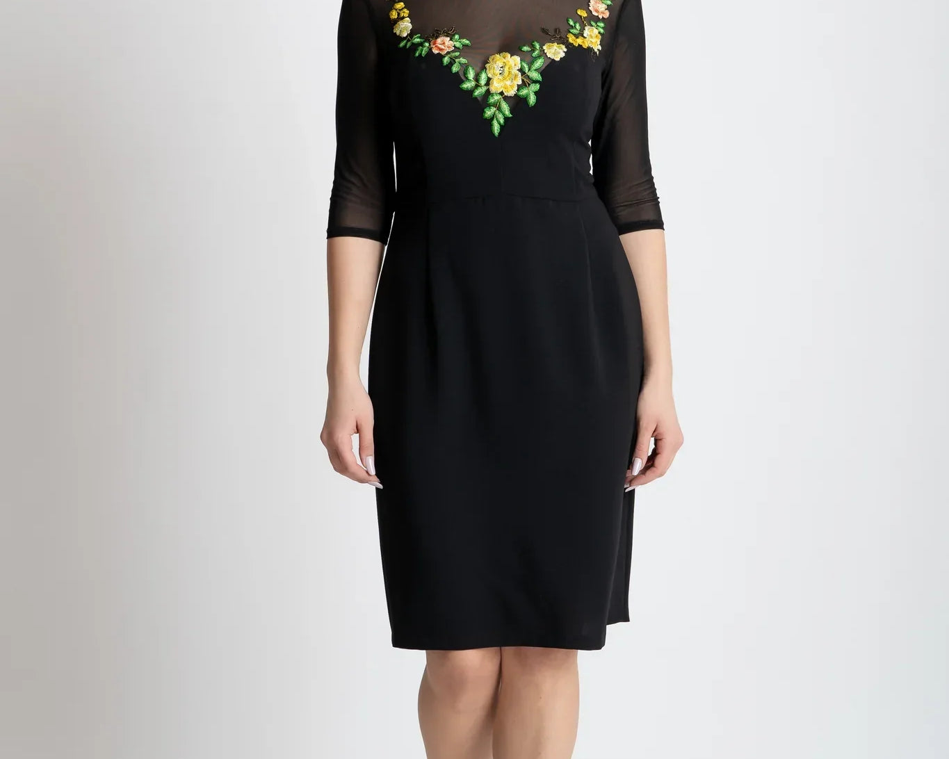 Rochie neagra clasica cusuta manual