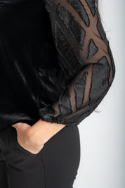 Bluza din catifea cu dantela