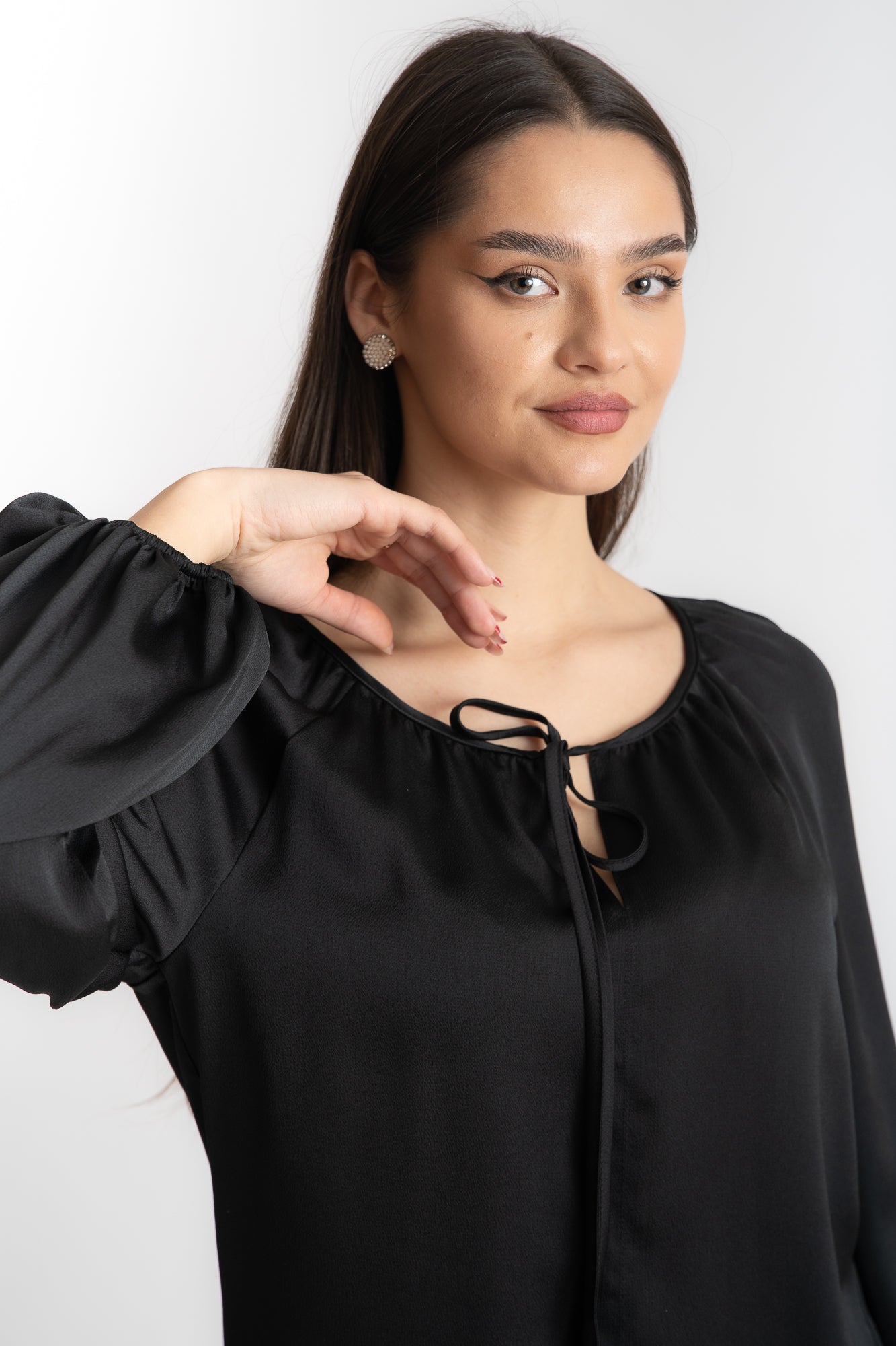 Bluza neagra satin