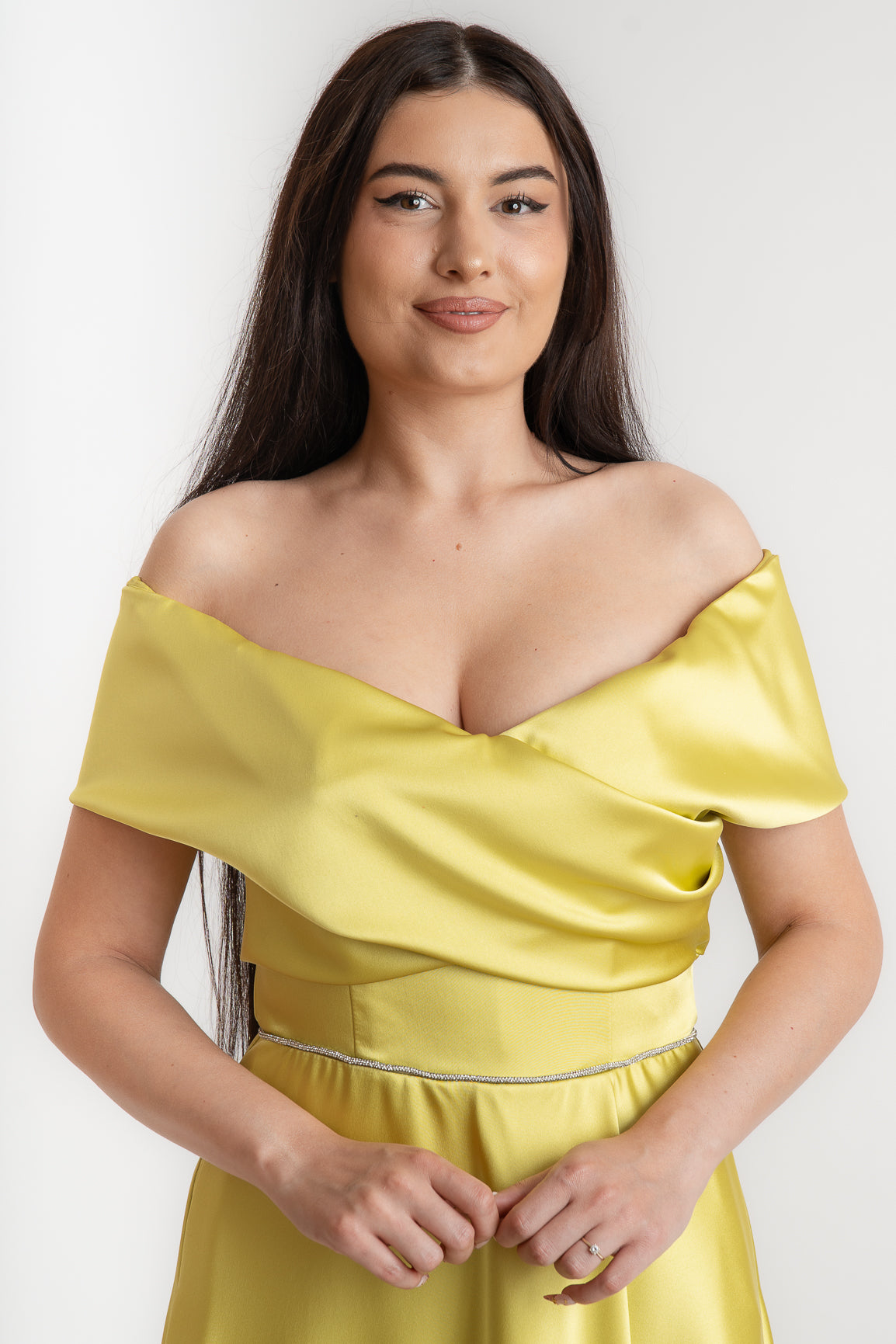 Rochie cu umeri goi, lime