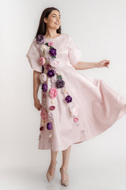 Rochie cu aplicatii,roz