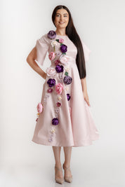 Rochie cu aplicatii,roz