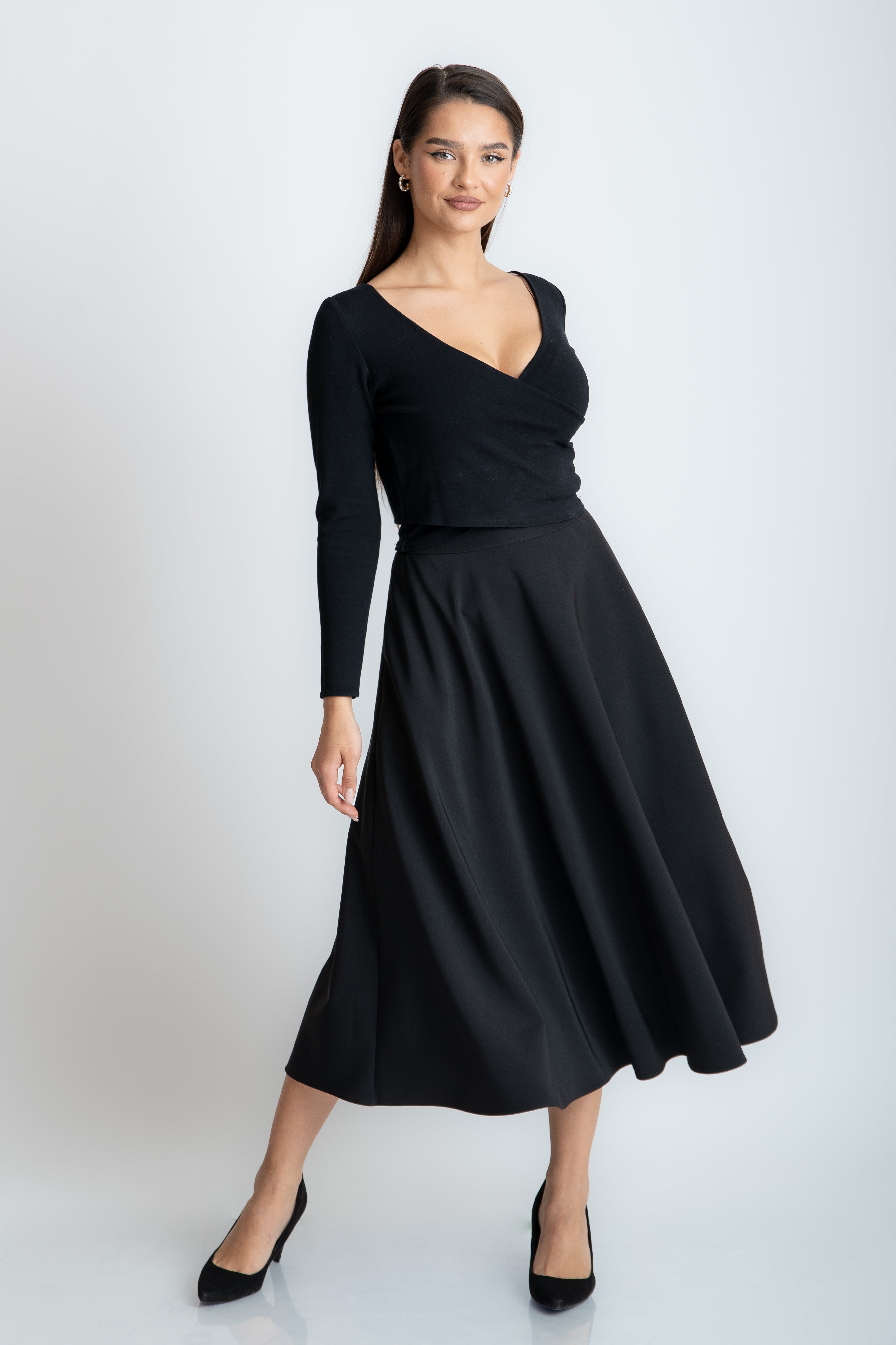 Fusta midi neagra