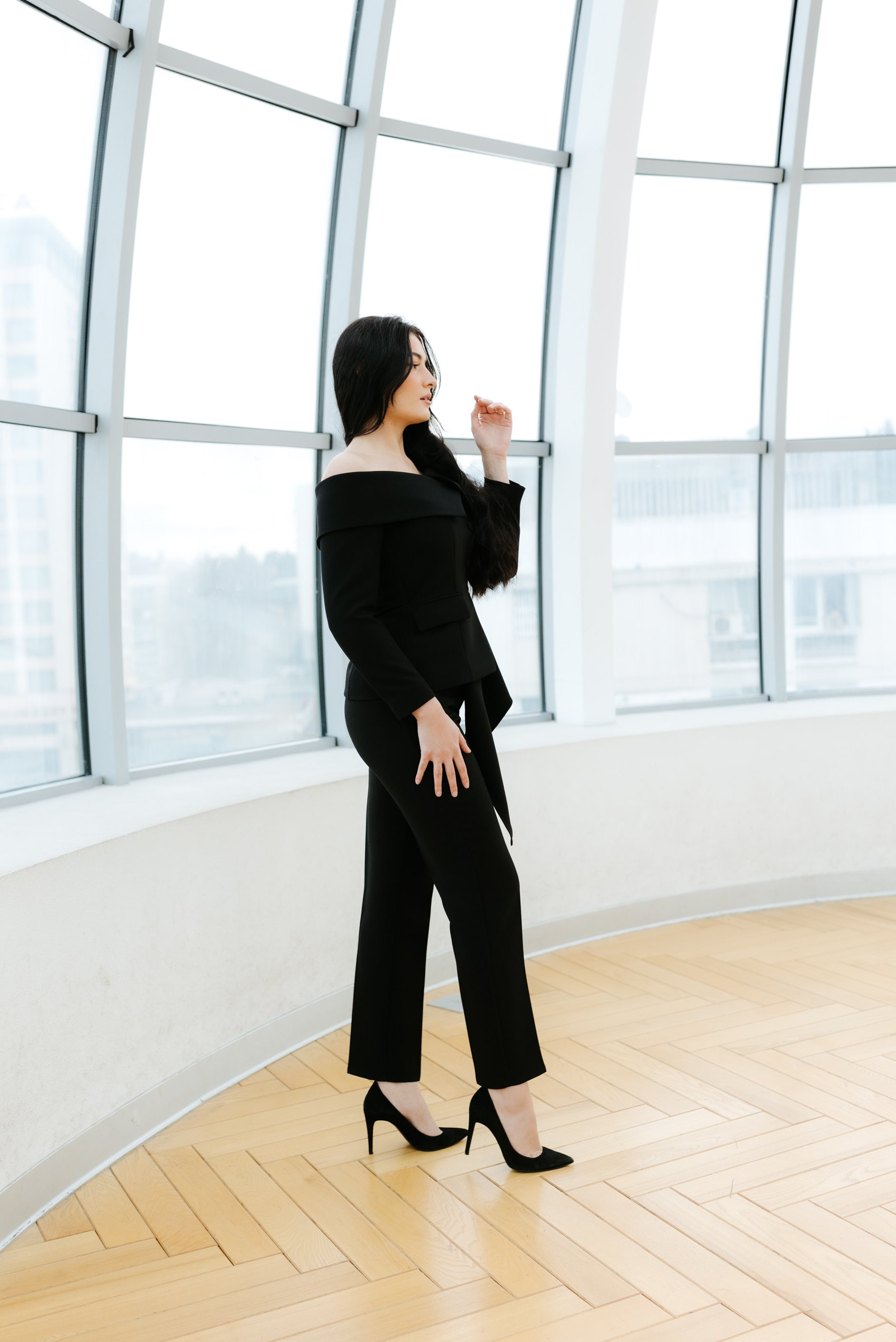 Sacou cu umeri goi, negru