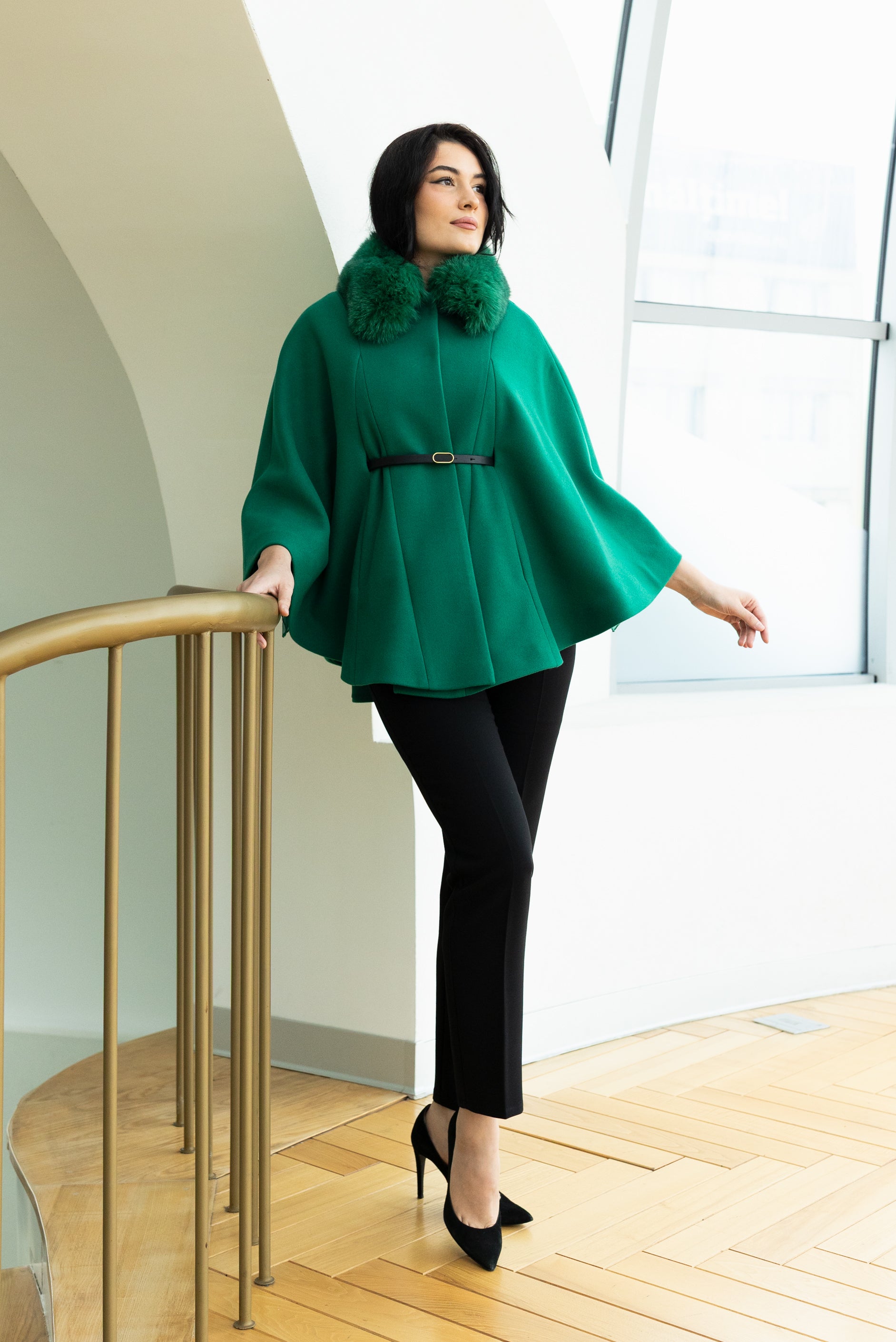 Capa cu guler de blana, verde