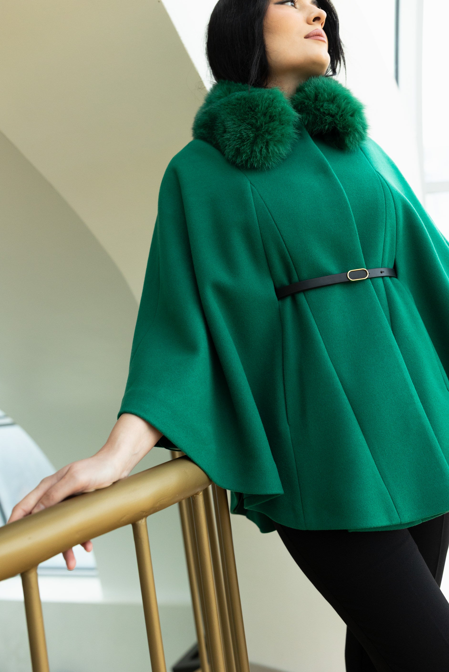 Capa cu guler de blana, verde