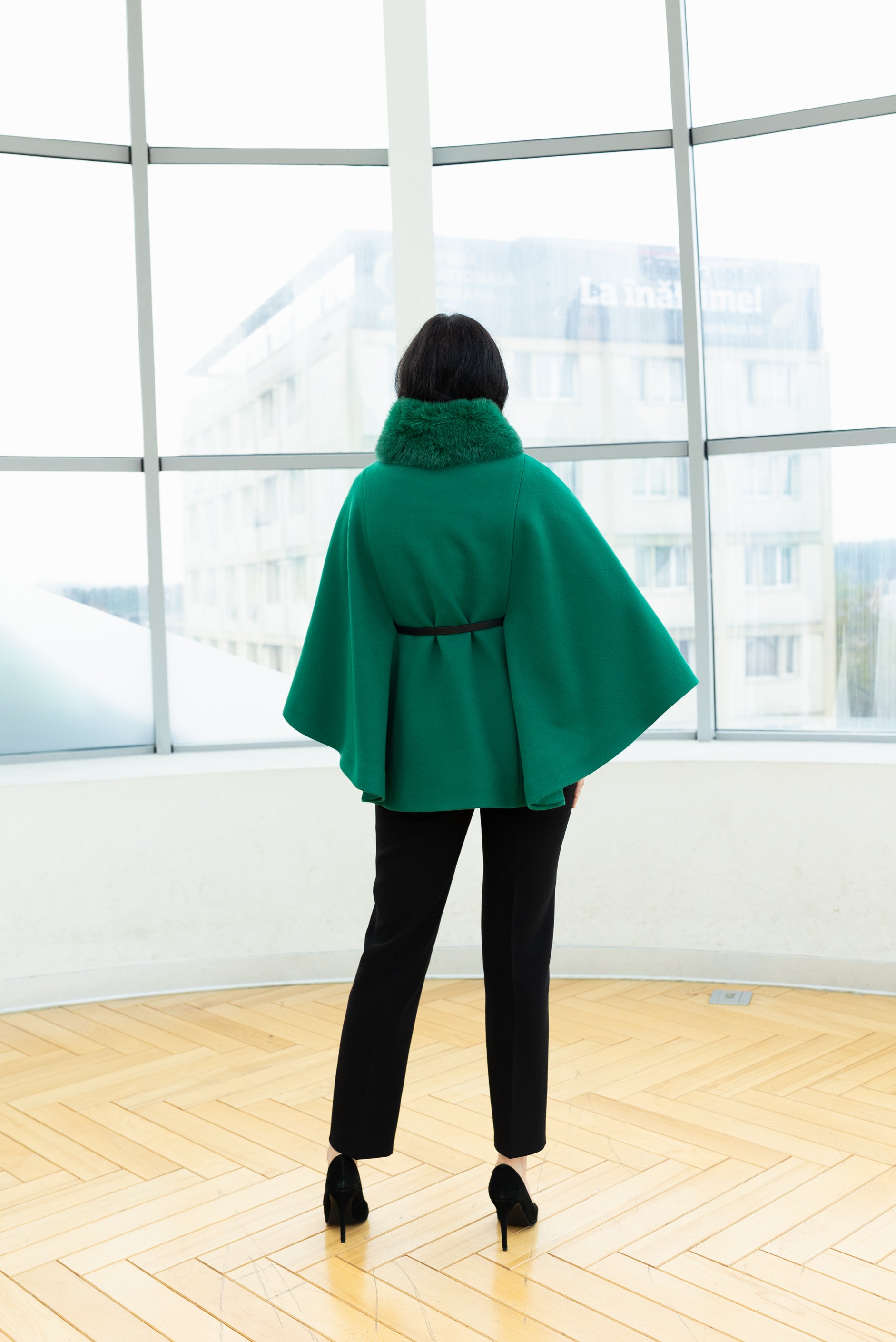 Capa cu guler de blana, verde