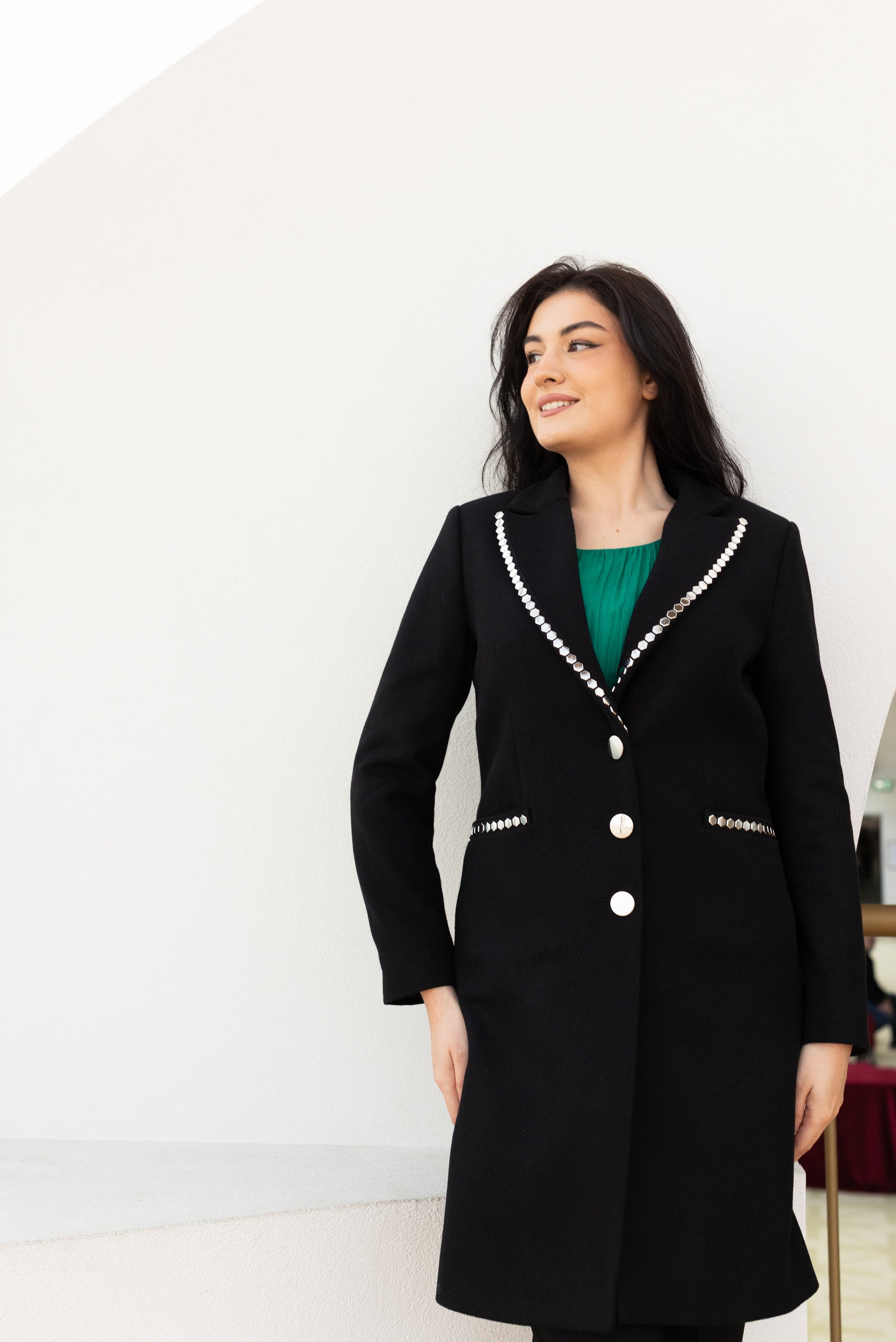 Palton cu aplicatii, negru