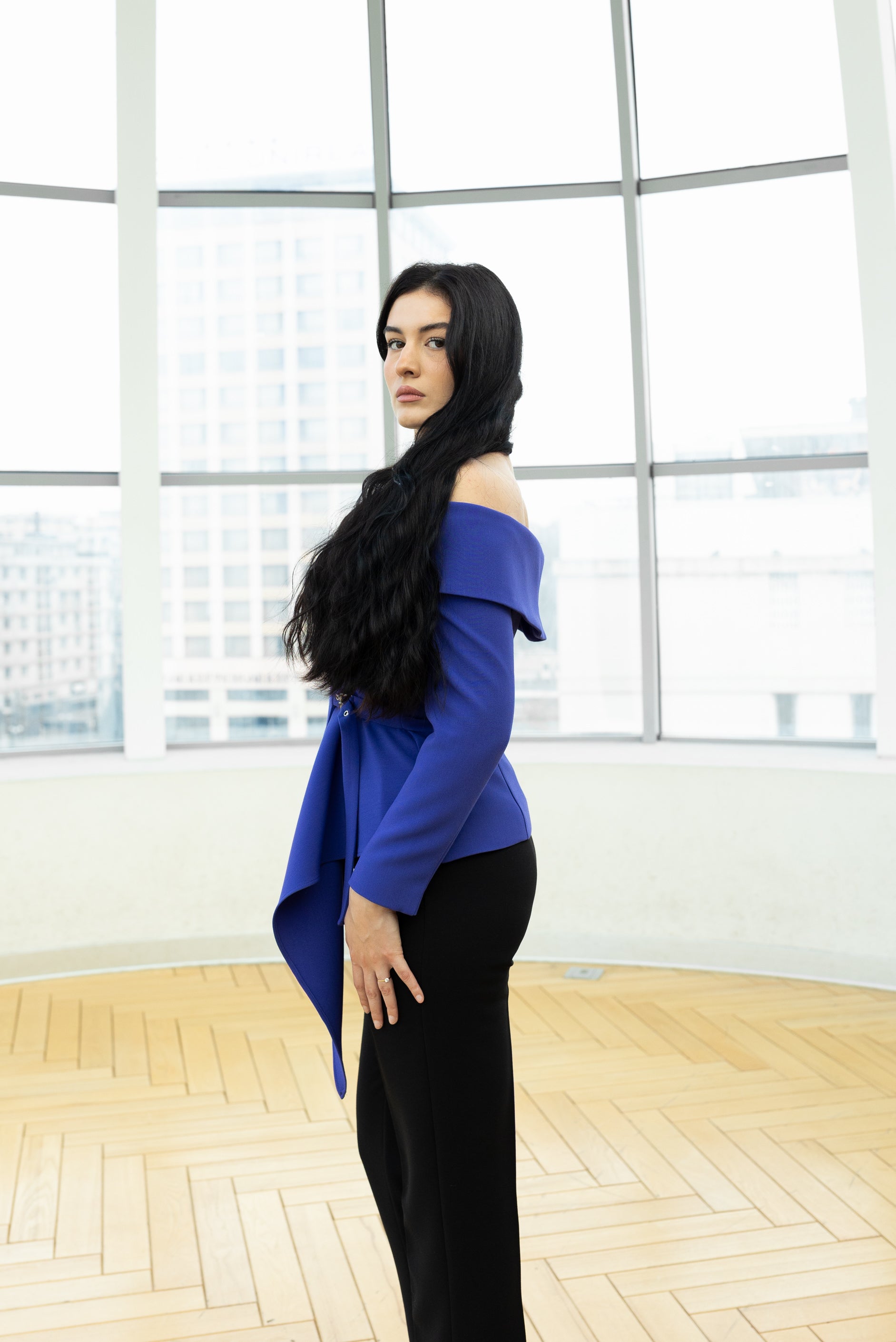 Sacou cu umeri goi, mov