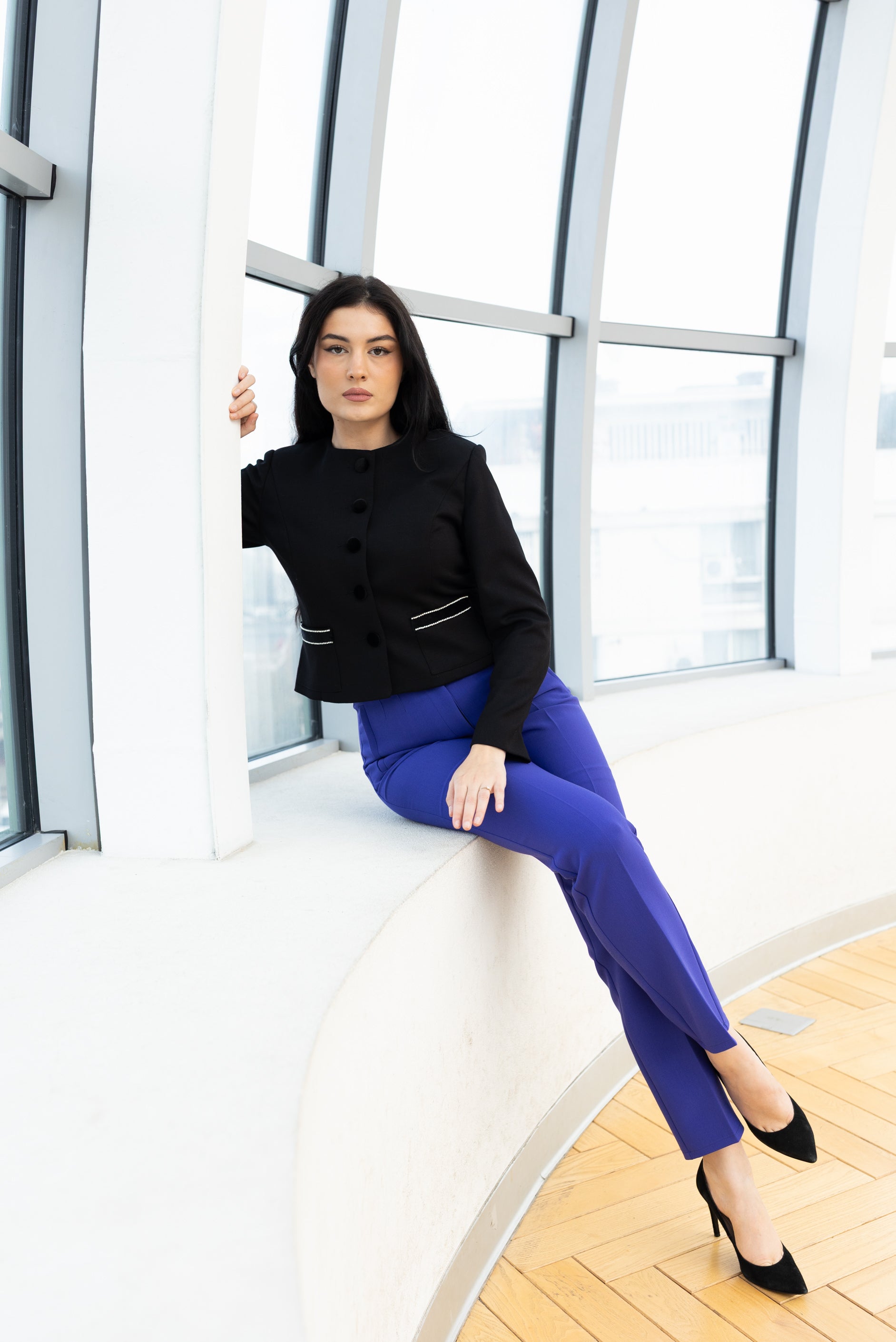 Pantaloni conici cu talia inalta, mov