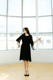 Rochie lejera cu catarama detasabila, neagra