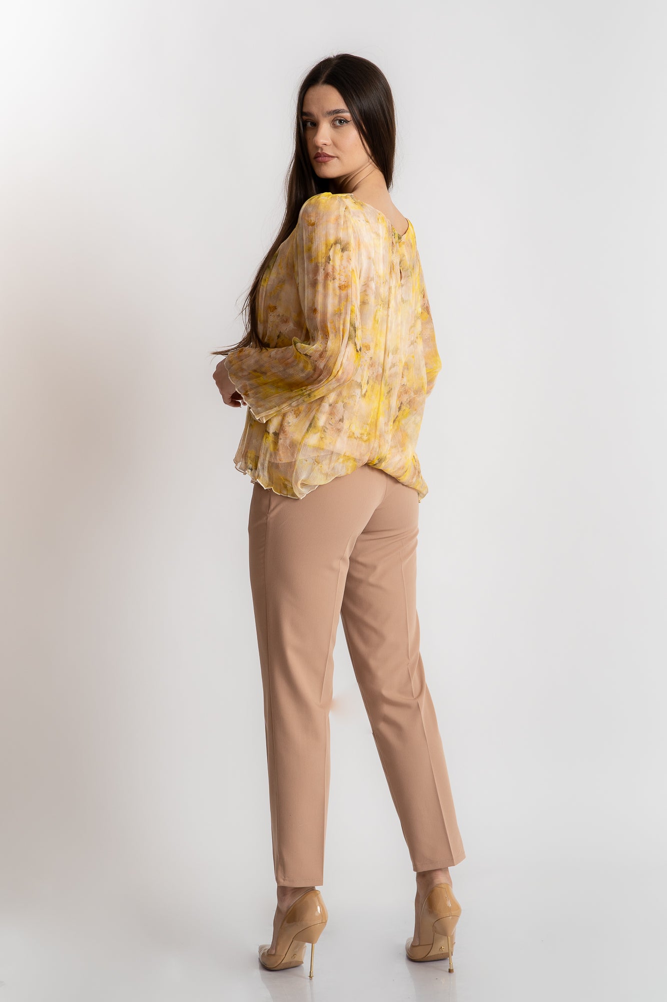 Pantaloni cu slit, bej