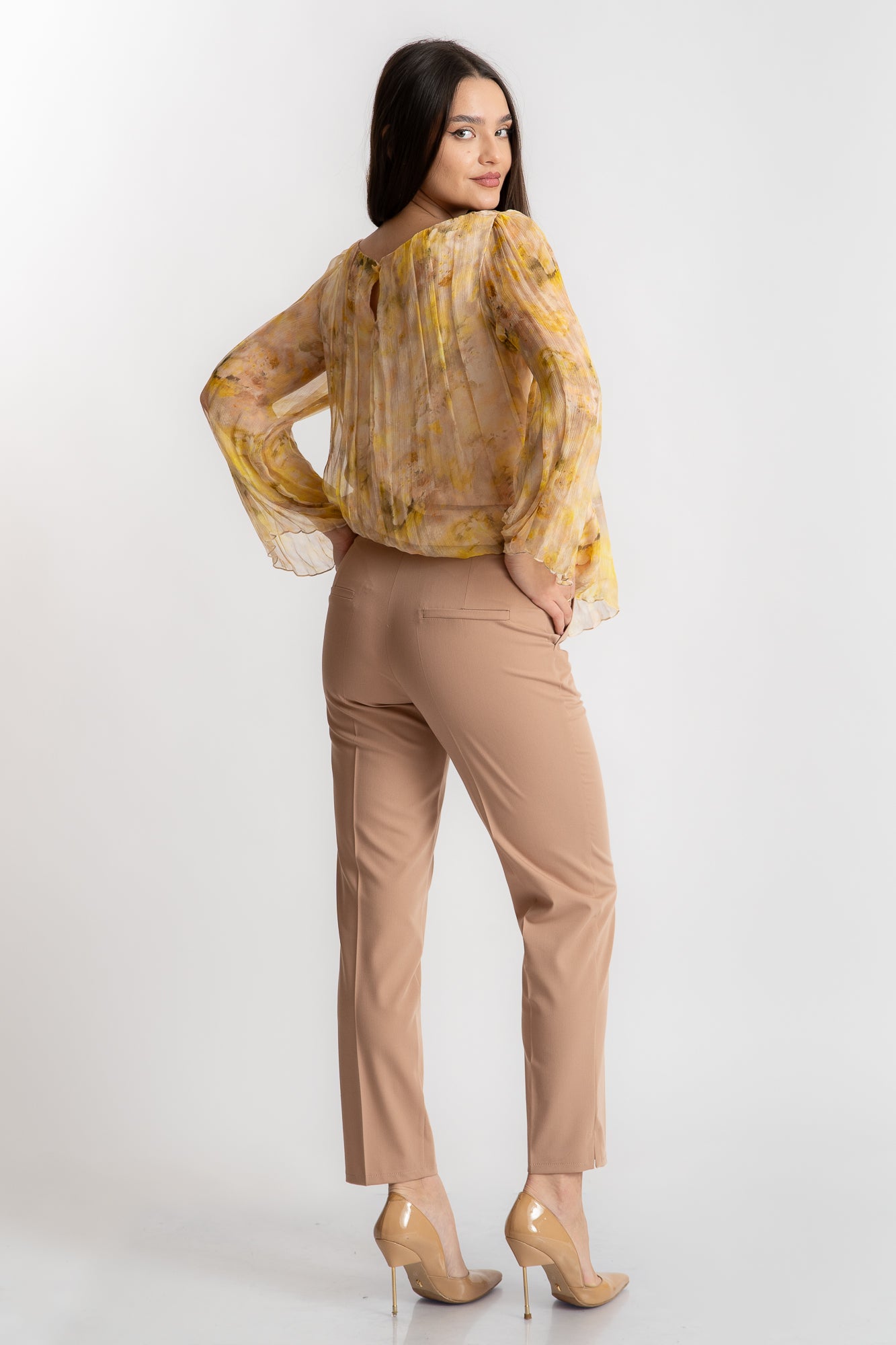 Pantaloni cu slit, bej