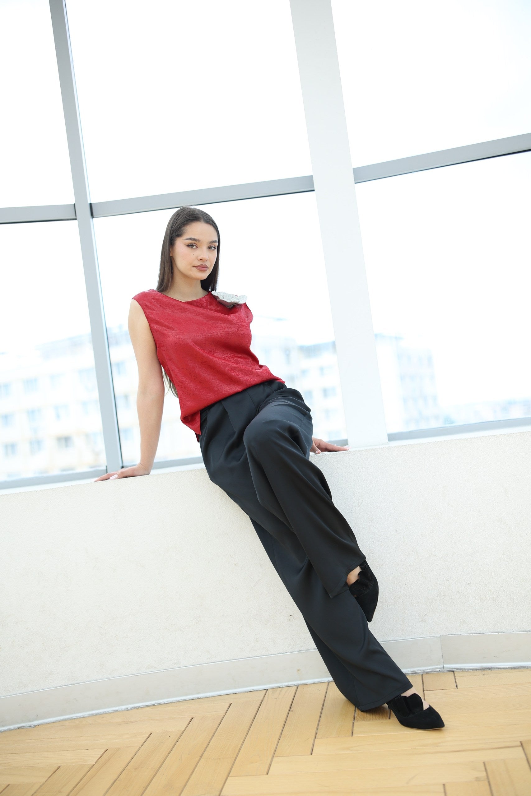 Pantaloni din satin