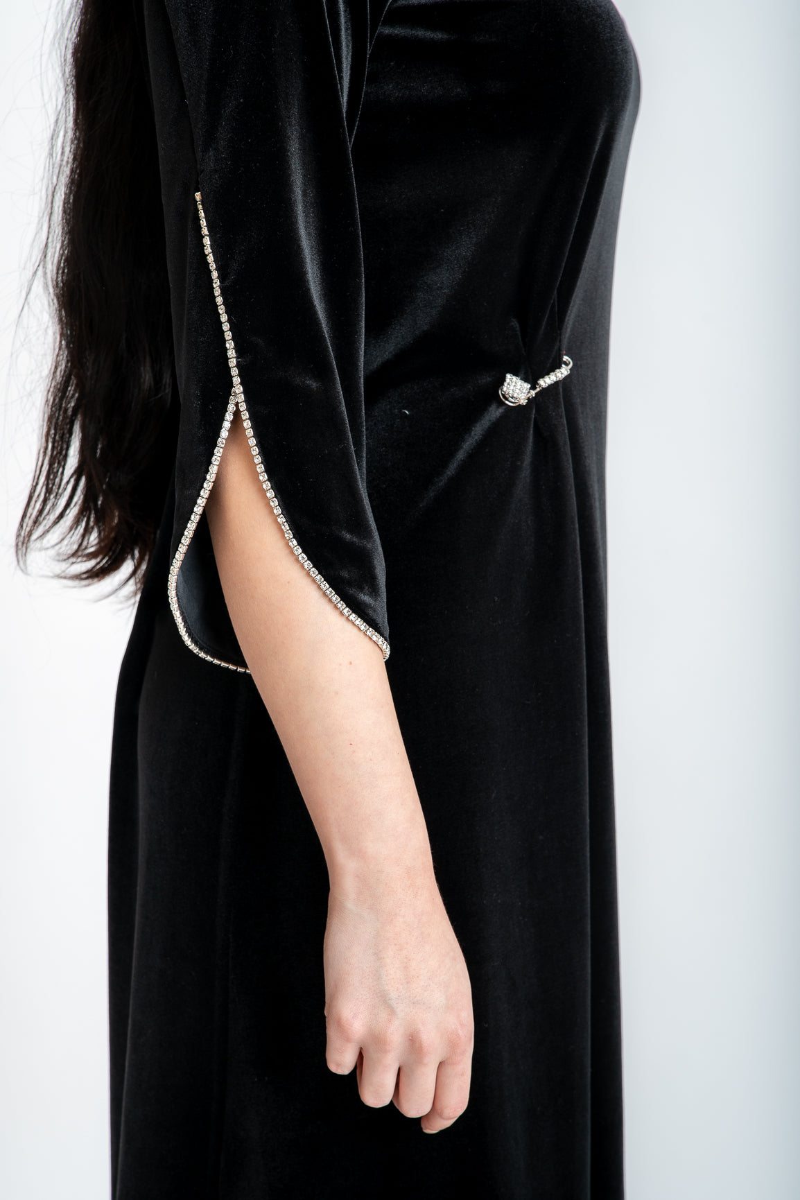 Rochie din catifea cu accesoriu