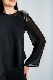 Bluza neagra cu accesoriu