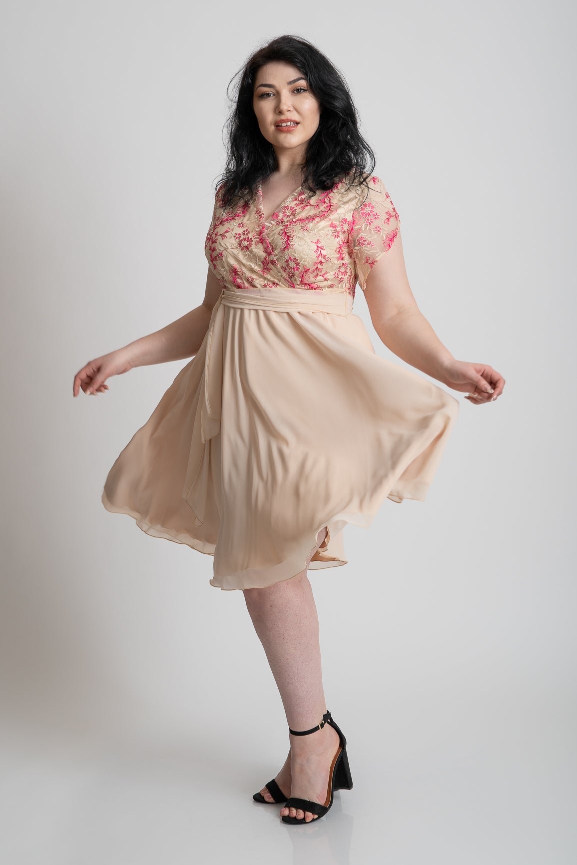Rochie marimi mari, crem