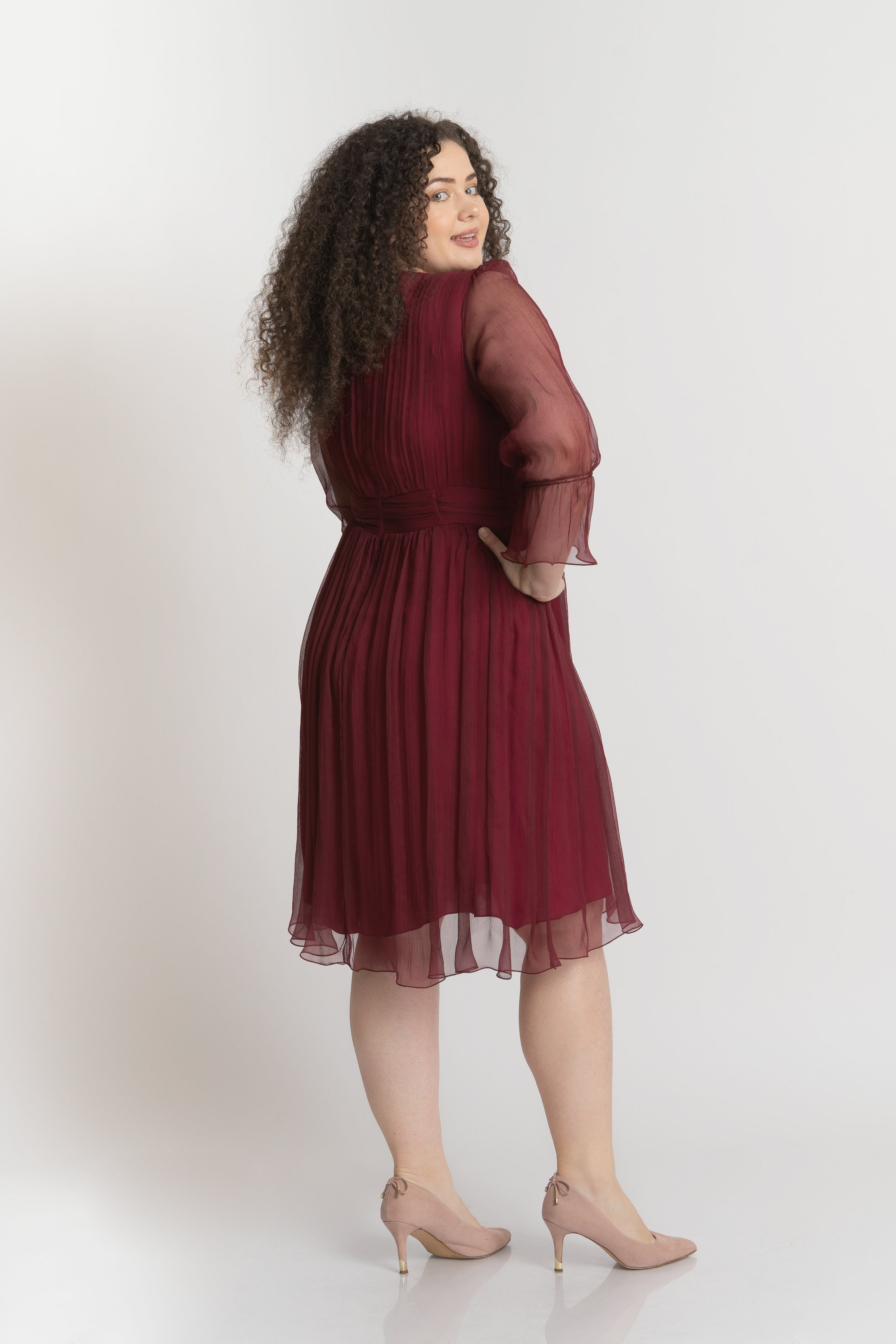 Rochie din matase cu dantela