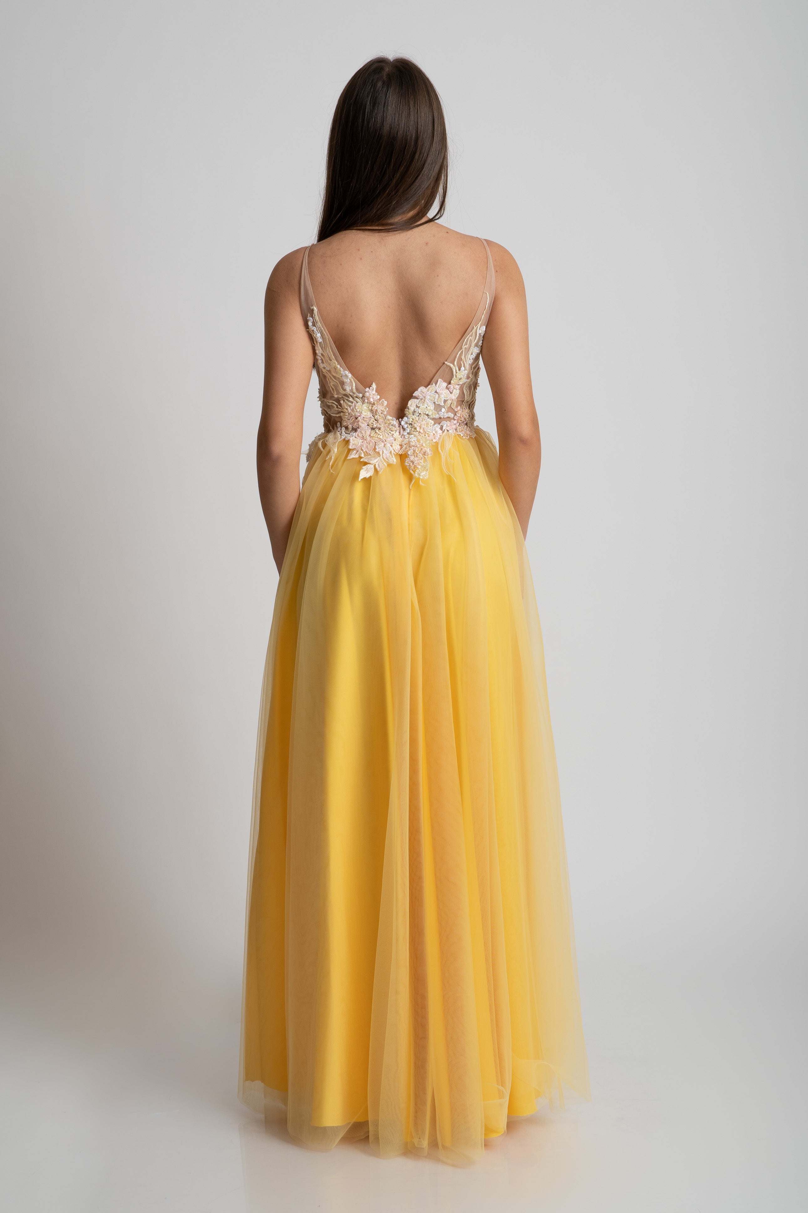 Rochie cusuta manual, galbena