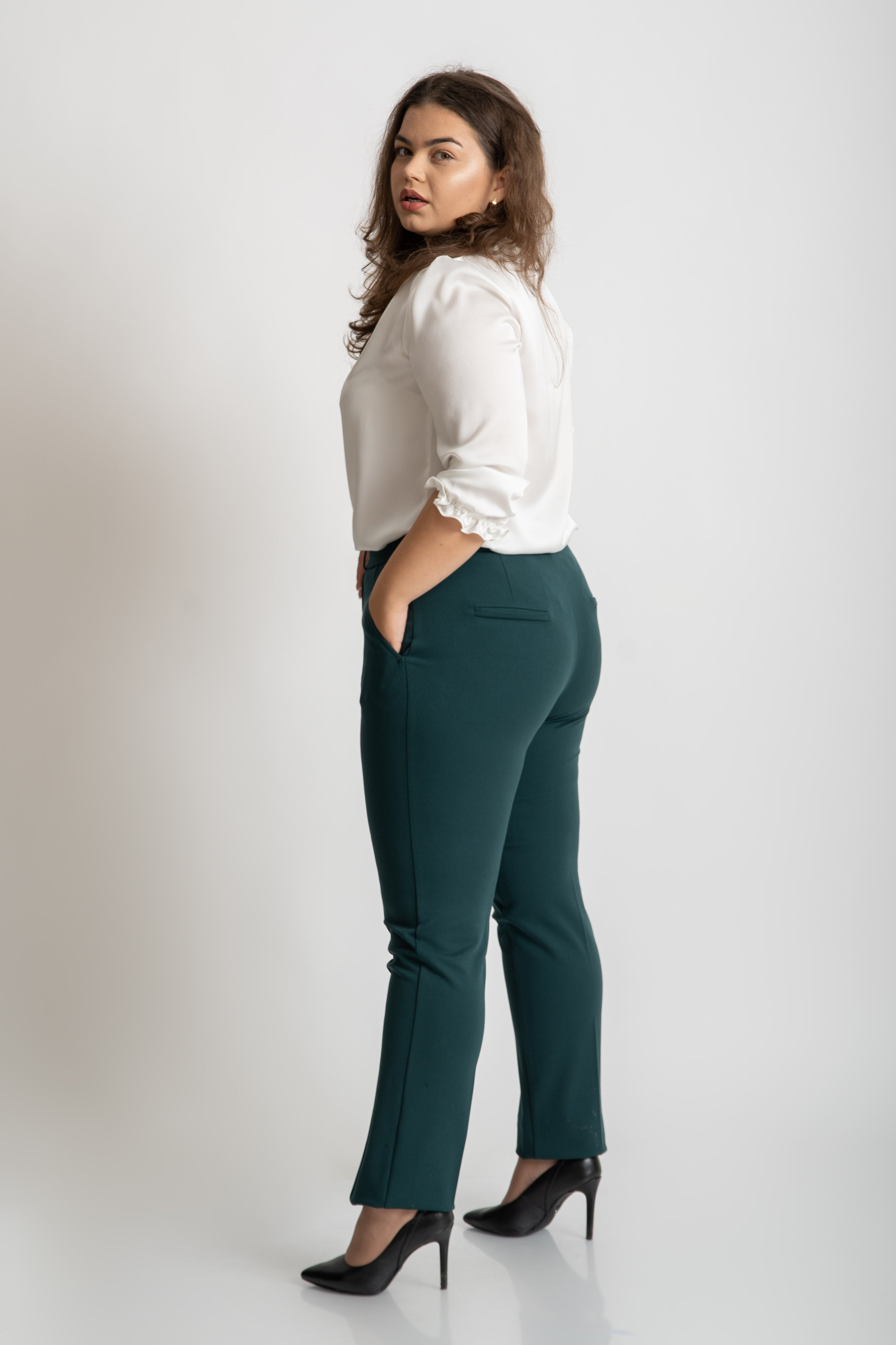 Pantaloni marimi mari
