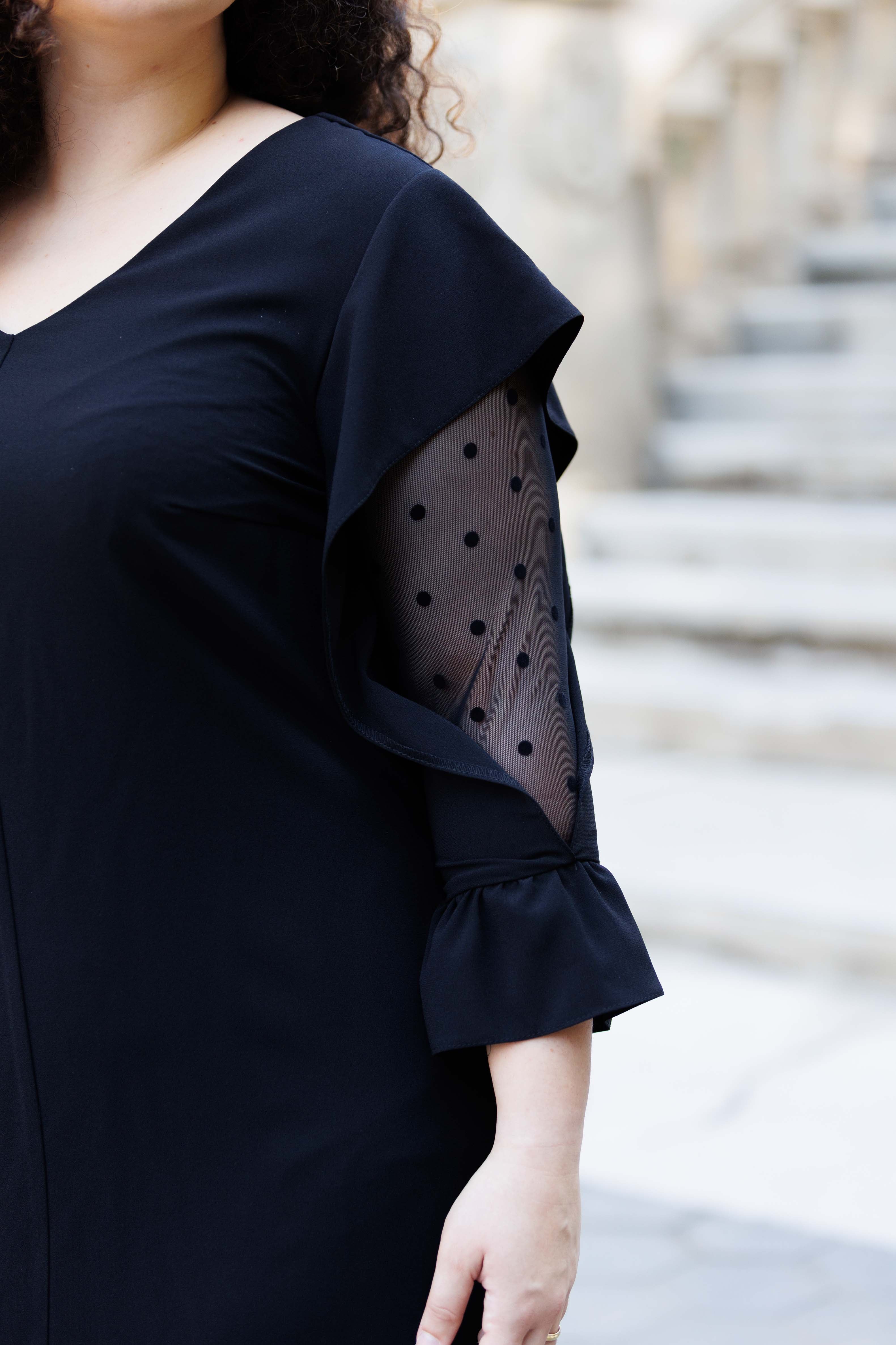 Rochie neagra cu buline