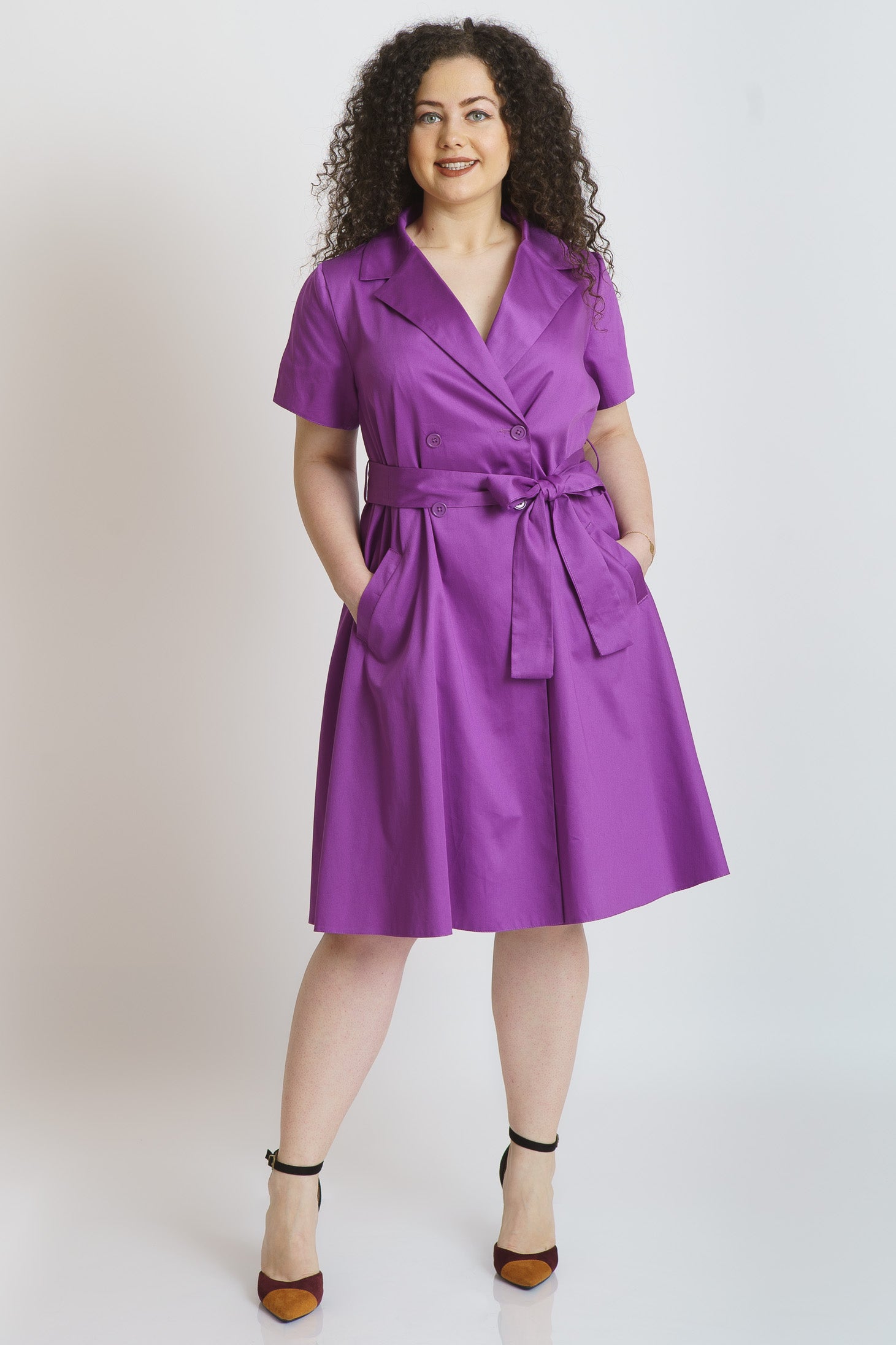 Rochie in clini, mov