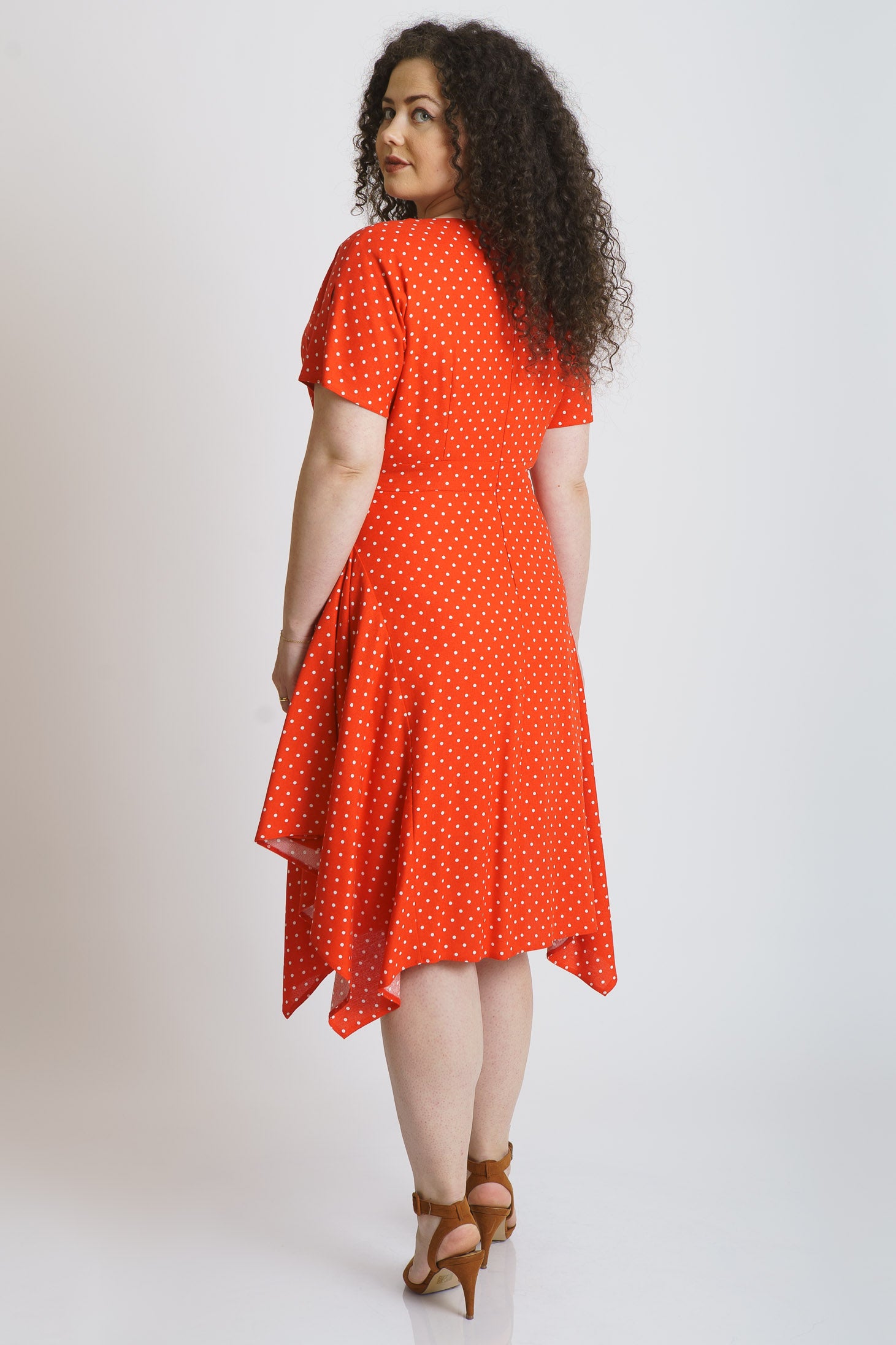 Rochie din in cu buline