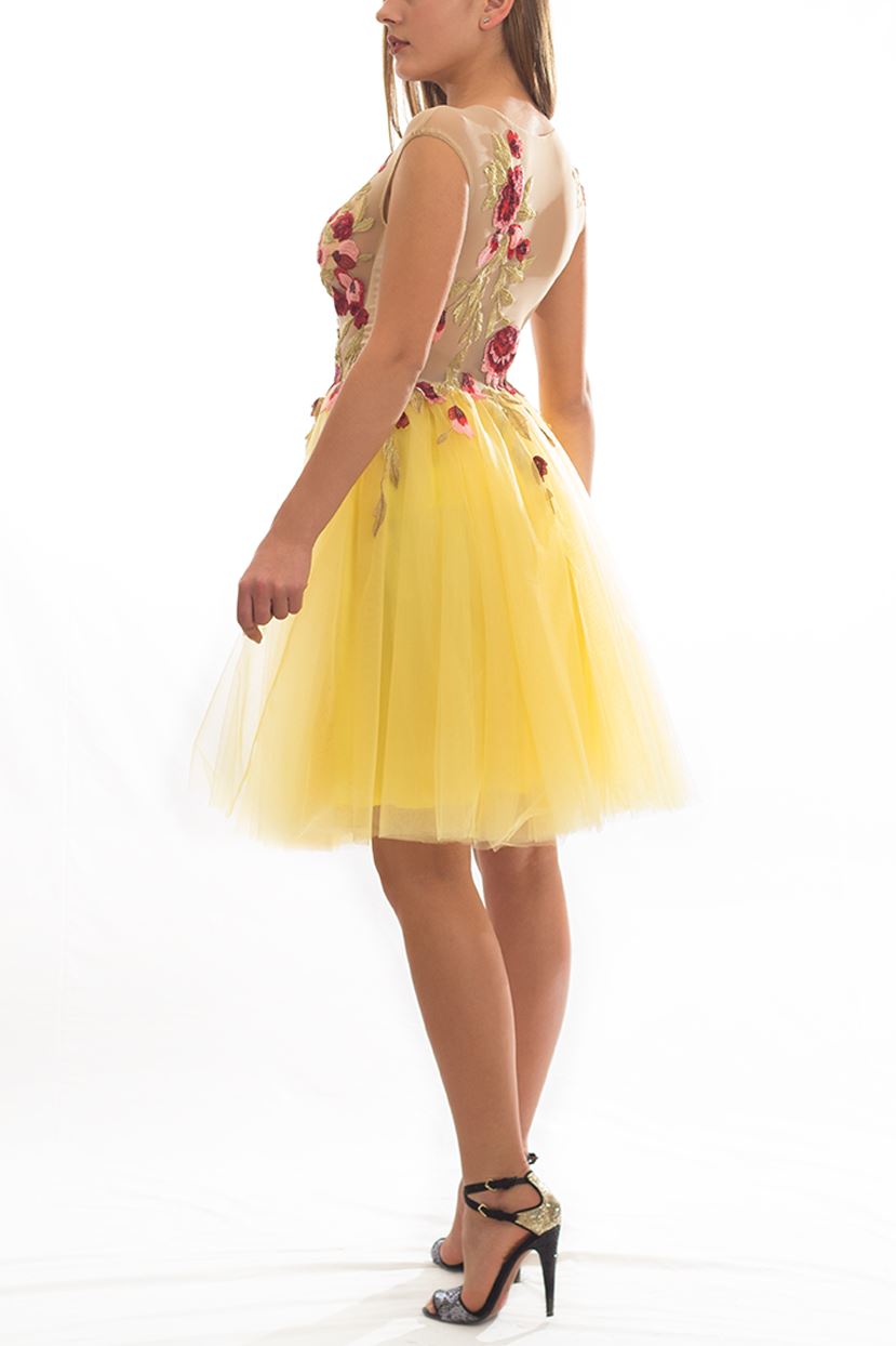 Rochie cu fustă din tulle și dantelă cusută manual galbenă Rochie R80010 